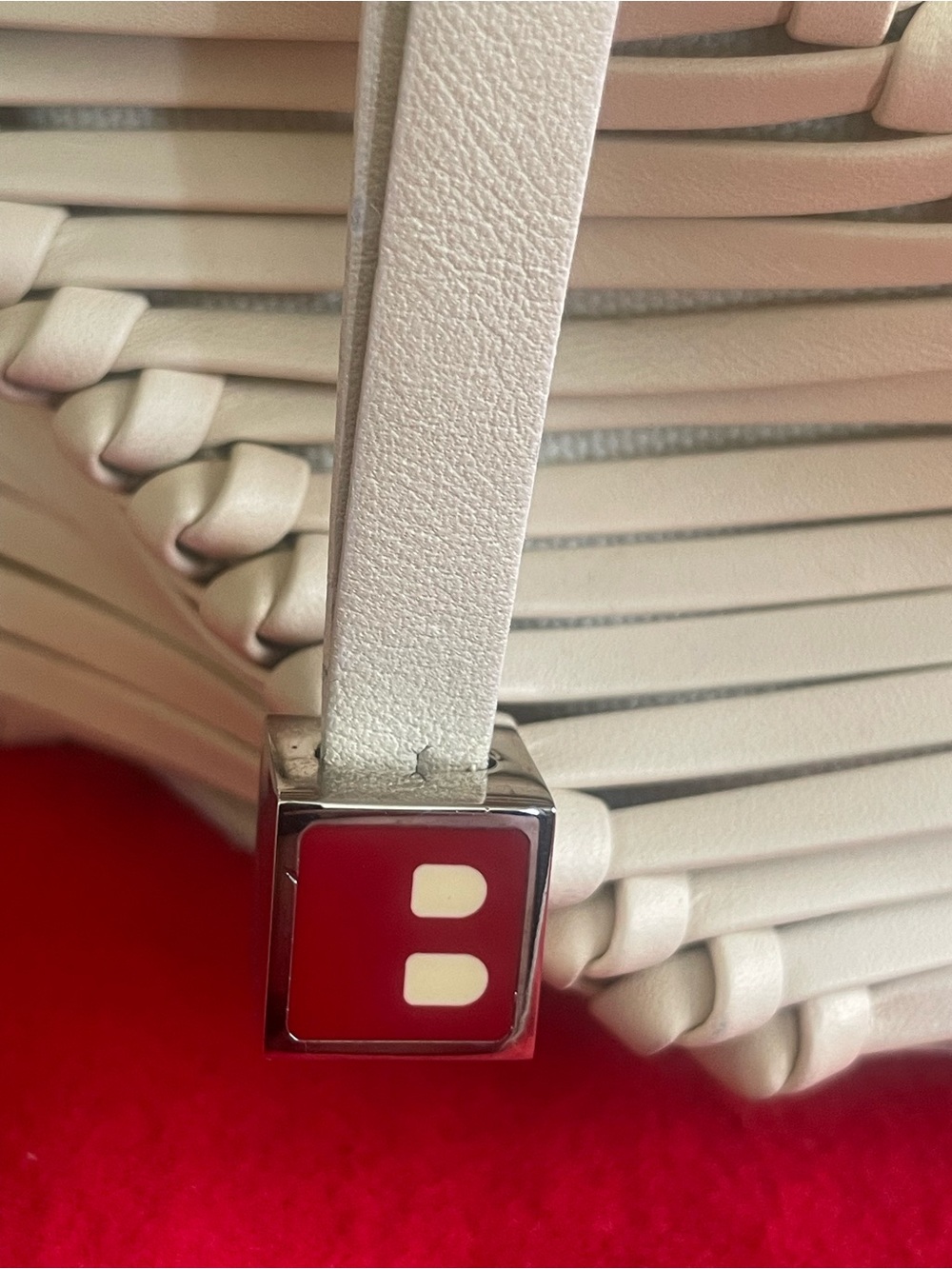 Bally – Cream Leather Cage Bucket Bag Set – Canvas Pouch & Leather Case – Medium - Picture 4 of 17